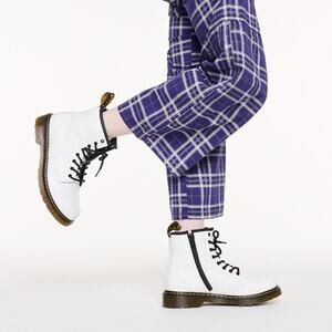 Dr. Martens 1460 8-Eye Boot White